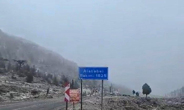 Yılın İlk Karı Alacabel’i Beyaza Bürüdü