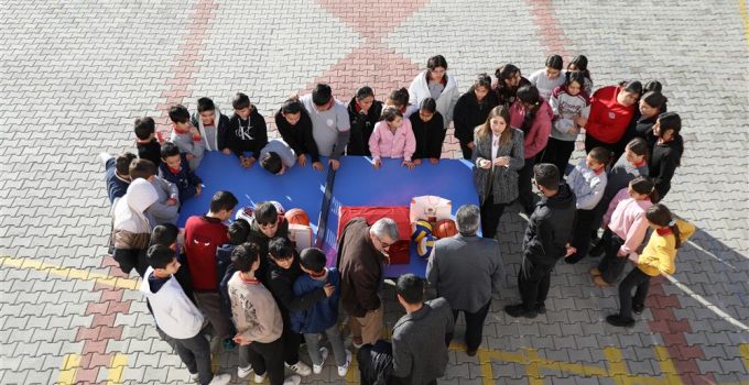 Alanya’da Atık Pil Toplayan Okullara Sporla Ödül: Masa Tenisi Masaları Hediye Edildi