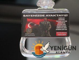 Alanya’da Şehitler Unutulmadı: 90 Halk Otobüsüne Kahramanların Fotoğrafları Yerleştirildi