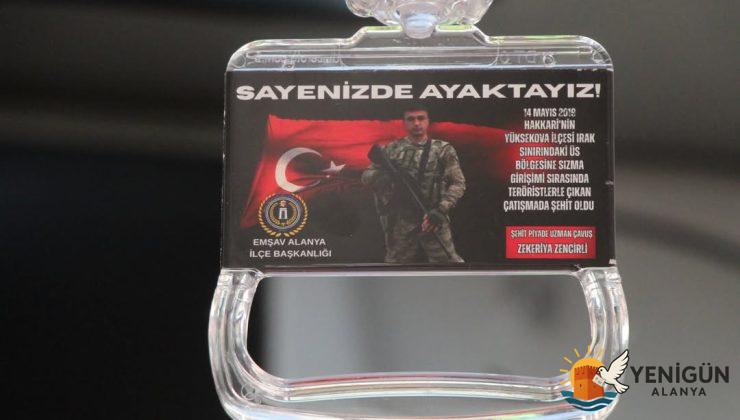 Alanya’da Şehitler Unutulmadı: 90 Halk Otobüsüne Kahramanların Fotoğrafları Yerleştirildi