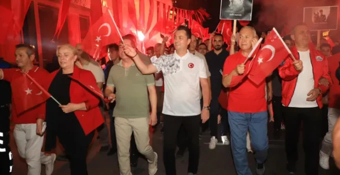 Alanya’da Cumhuriyetin 102. Yılı Fener Alayıyla Coşkuyla Kutlandı
