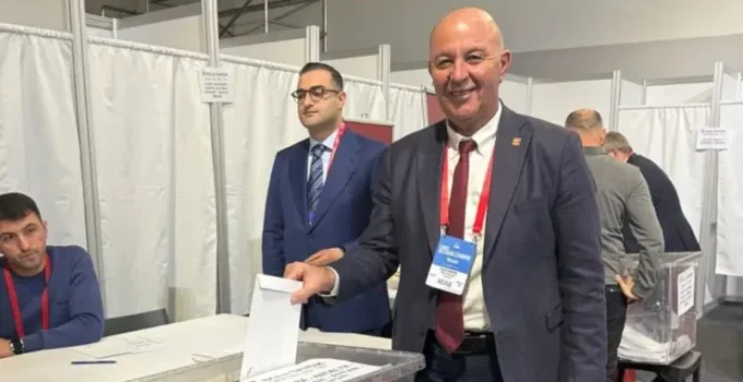 CHP Kurultayında İktidar Mesajı: Bülent Kandemir Oyunu Kullandı