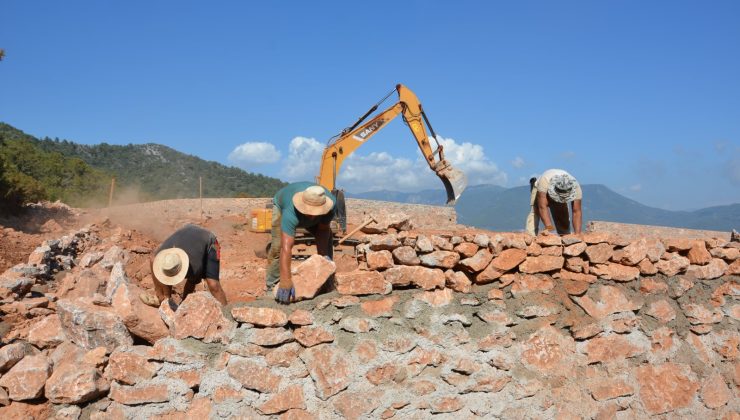 Alanya’da Mezarlıklarda Bakım ve Onarım Çalışmaları Başladı