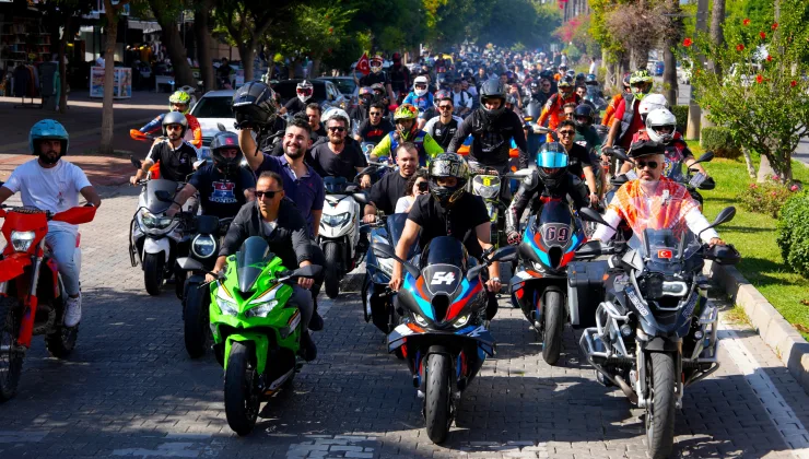 Dünya Şampiyonu Toprak Razgatlıoğlu Alanya’da Coşkuyla Karşılandı