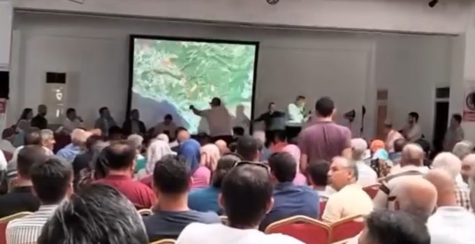 Alanya’da Otoban Gerginliği: Toplantı Arbedeyle Sonlandı