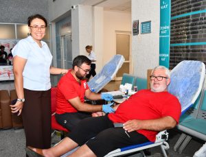 Alanya’da Sağlıkçılardan Türk Kızılayı’na Kan Bağışı Desteği