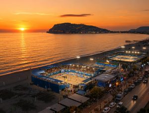 Alanya Turizminde Ağustos Hareketliliği: Otel Doluluğu Yüzde 90’ı Aştı