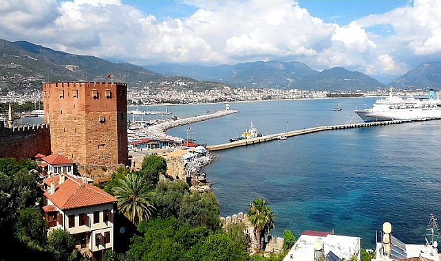 Alanya’da Turizm Sezonu Esnafa Umduğunu Vermedi