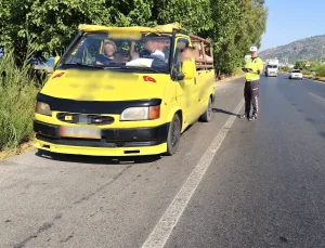 Antalya Trafiğinde Sıkı Denetim: Binlerce Sürücüye Ceza