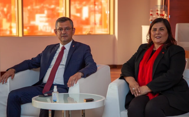 Aydın Büyükşehir Belediye Başkanı Özlem Çerçioğlu CHP’den İstifa Etti, AK Parti’ye Katıldı