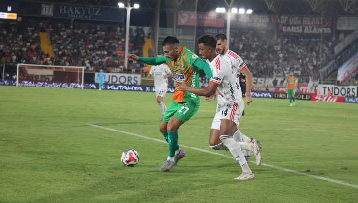 Alanyaspor, Beşiktaş’ı 2-0 Mağlup Etti