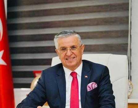 Kemer Belediyesi’nde FETÖ ve Yolsuzluk İddiaları Gündemde