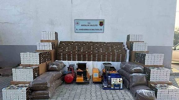 Antalya’da Jandarmadan Kaçak Tütün ve Sigara Operasyonu: 1 Milyon Makaron Ele Geçirildi