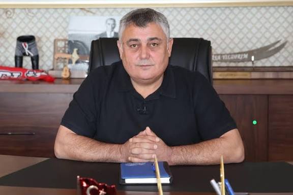 Antalya’da İlk Dalga: Aksu Belediye Başkanı İsa Yıldırım CHP’den İstifa Etti