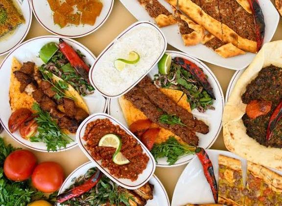 Alanya’da 1600 TL, Seferihisar’da 550 TL: Aynı Menü, Farklı Fiyatlar!