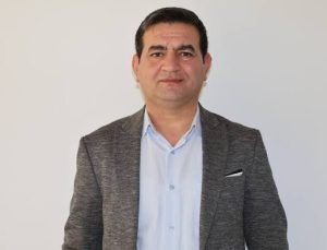 CHP’li Aksu Belediyesi’nde Üç Başkan Yardımcısından İstifa
