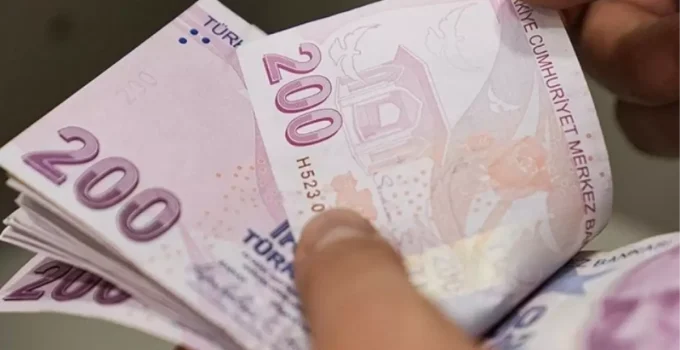 600 Bin Kamu İşçisini İlgilendiren Zamda İmzalar Atıldı