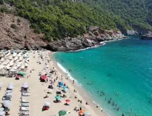 Deniz suyu sıcaklığı ve kirlilik uyarısı: Kaşıntı ve yanma şikayetleri arttı